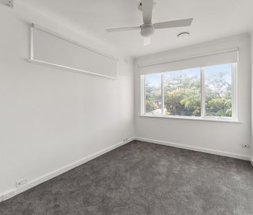 FAMILY LIVING, PERFECT BAYSIDE LOCATION - Photo 2