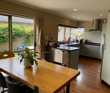 Charming Family Home in Papamoa - Photo 6