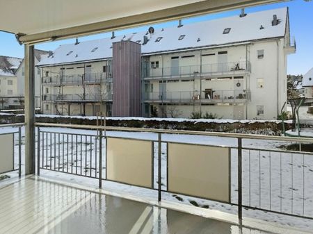 Schöne, helle 4.5 Zimmerwohnung in ruhiger Lage - Photo 4