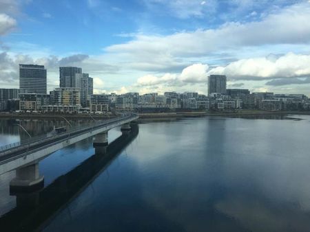 3 Bedrooms Apartment with tile floor! - Photo 2