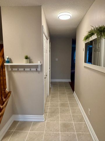 For Lease - 551 Dorchester Drive, Oshawa, Ontario - Photo 5