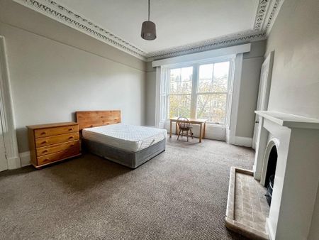 5 bedroom flat to rent - Photo 2