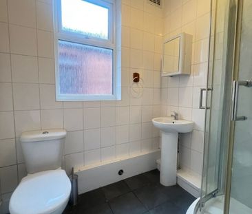 Walsgrave Road, Stoke, Coventry - - Photo 4