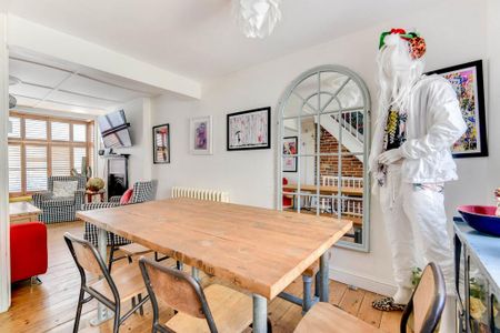 3 bedroom terraced house to rent - Photo 4