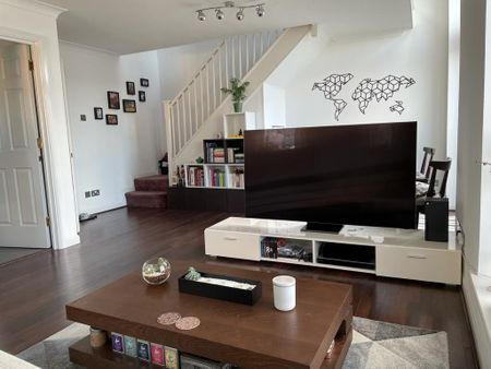 2 Bed Penthouse, Boleyn House, E16 - Photo 5