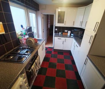 5 bedroom terraced house to rent - Photo 1
