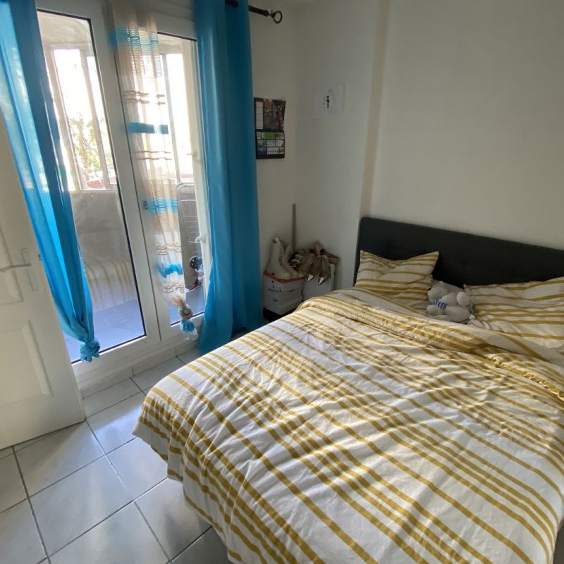 T2 33 m2 + Loggia - La Rode - Photo 1