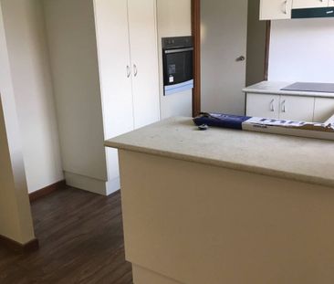 LOW MAINTENANCE, CENTRAL CONVENIENCE - Photo 3