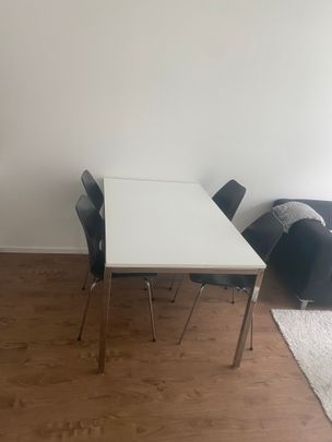 Hanstavägen, Kista - Photo 1