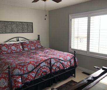 For Lease - 15 CHAPMAN Lane, Hamilton, Ontario - Photo 2