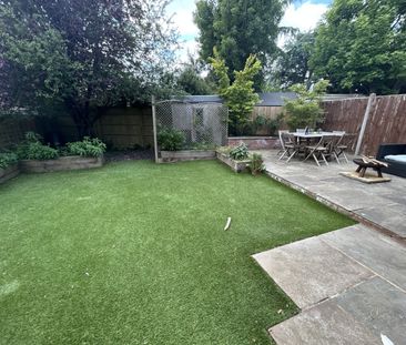 3 bedroom semi-detached house to rent - Photo 5