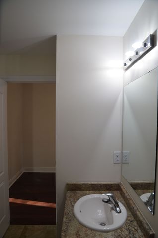 For Lease - 88 Mack Clement Lane, Richmond Hill, Ontario - Photo 5