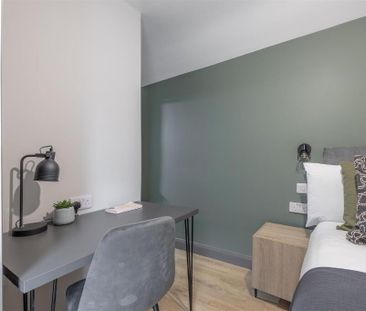 Room 2, 300 Beersbridge Road, Belfast, BT5 5DY - Photo 4