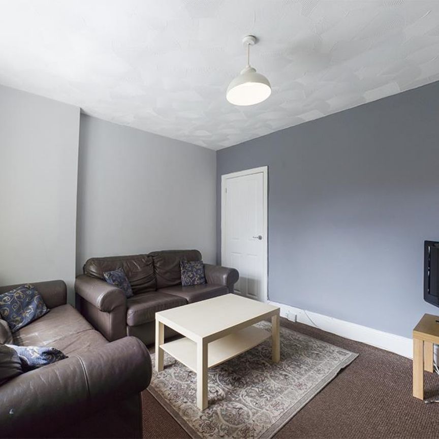 4 bedroom House To Let - Photo 1