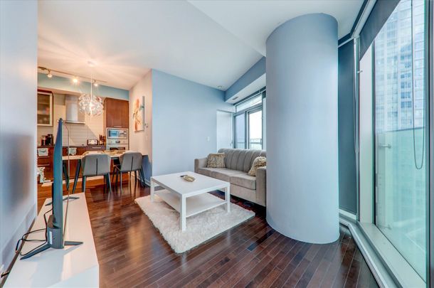 For Lease - 14 York Street Unit# 3905, Toronto, Ontario - Photo 1