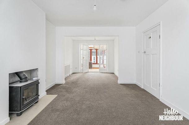 3 bedroom semi-detached house to rent - Photo 1