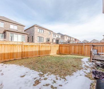 For Lease - 26 Ixworth Circle, Brampton, Ontario - Photo 4