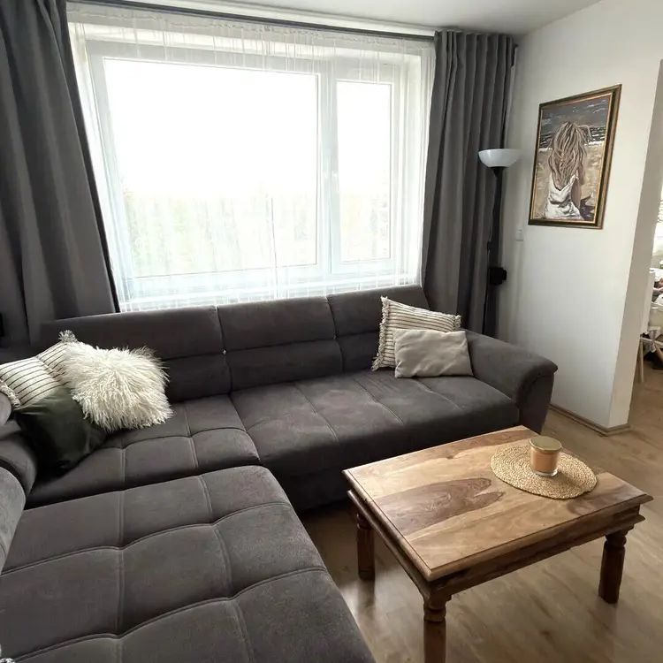 Pronájem bytu 4+1 s lodžií, Na Vyhaslém, Kladno - Fotografie 1