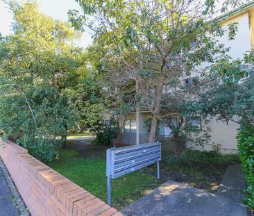 One Bedroom apartment located in the heart of Glen Iris. - Photo 6