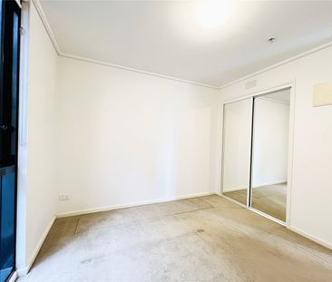 501/668 Bourke Street - Photo 6