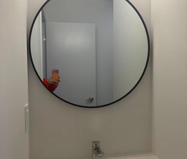For Lease - 18 Big Willow Crescent Unit# Main & Basement, Richmond ... - Photo 4