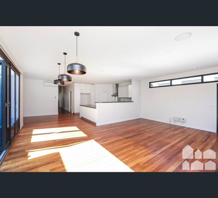 96 Wales Street, Kingsville, Vic 3012 - Photo 5