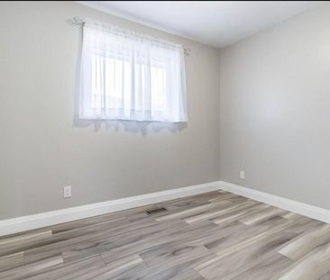 For Lease - 226 Overlea Drive Unit# Upper, Kitchener, Ontario - Photo 6