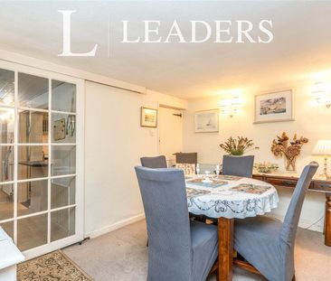 2 bedroom cottage to rent Castle Street, Portchester, PO16 - Photo 6