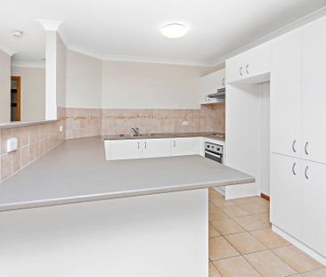 Exceptional Single-Level Villa in Prime Kiama Location - Photo 6