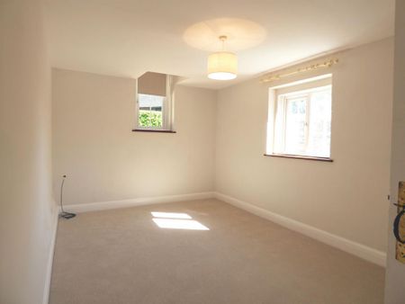 2 bedroom cottage to rent - Photo 2