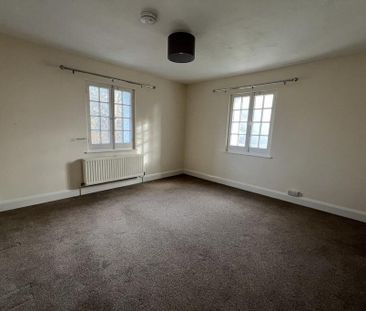 3 bedroom detached house to rent - Photo 3