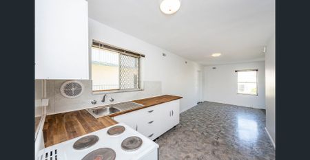 What a Location! - Photo 4