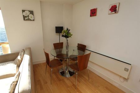 1 bedroom flat to rent - Photo 3