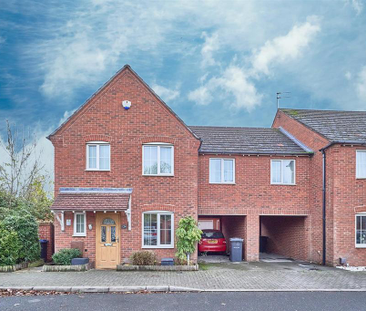 4 bedroom detached house to rent - Photo 2