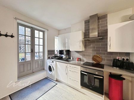 2 bedroom flat to rent - Photo 3