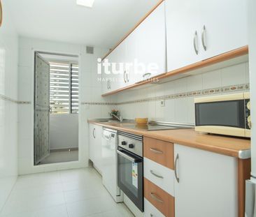 Piso de alquiler en Jacaranda, Edificio Napoleon, 6, Las Chapas - A... - Photo 1