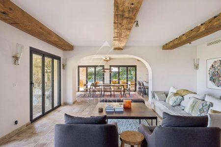 Proche Saint-Paul-de-Vence – Villa d’exception à Vence avec vue panoramique mer et collines – 5 chambres - Photo 4