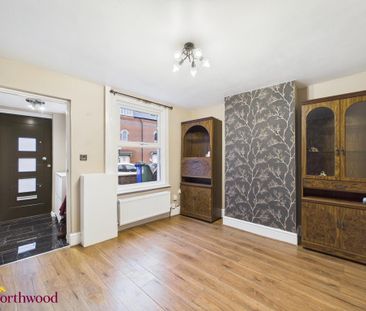 2 bedroom terraced house to rent - Photo 4