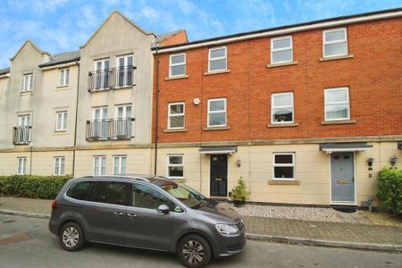 3 bedroom terraced house to rent - Photo 5