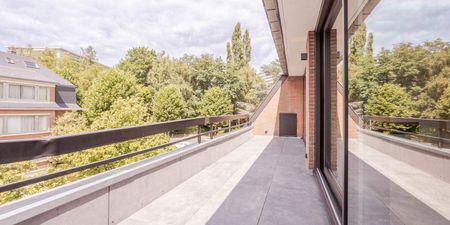 Triplex te huur in Ukkel voor € 3.650 met 4 slaapkamers - Photo 4