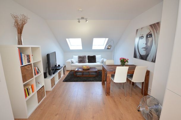 City-Residence: Modern möblierte 2-Zimmer-Wohnung in Niederrad - Photo 1