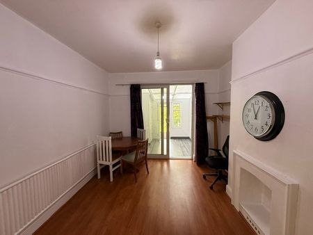 3 Bed Terraced House, Everest Road, BS16 - Photo 3