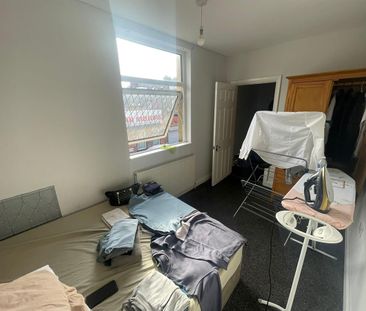 Star Cottage, Luptons Buildings, Tong Road, Leeds - Photo 3