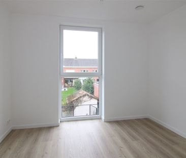 Energiezuinige woning te huur nabij het centrum van Wevelgem - Photo 2