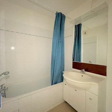 Location Appartement 2 pièces 45m² PINEUILH 33220 - Photo 3