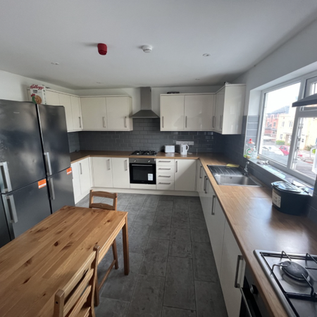 1 bedroom property to rent - Photo 4