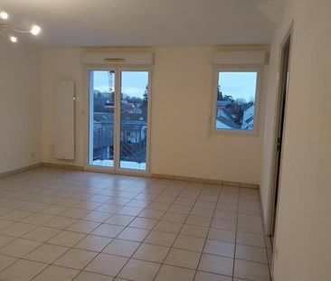 Location Appartement 3 Pièces 84 m² - Photo 1