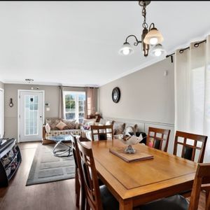 4 1/2 De Luxe Sur 2 étages Blainville - Photo 2