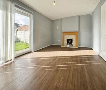 3 bedroom end of terrace house to rent - Photo 1