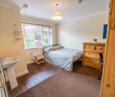 22 Abbotsford Road - Photo 3